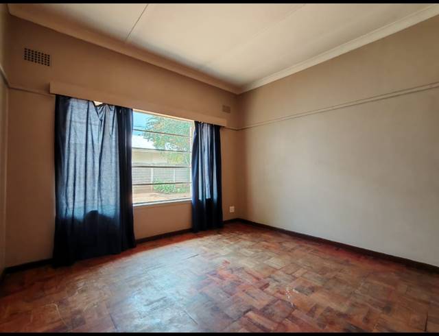 3 BEDROOM HOUSE FOR SALE IN THREE RIVERS